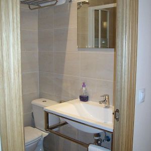 Private Bathroom Single Room